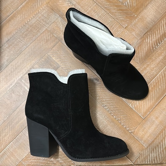 NEW Jessica Simpson Sadora Black Split Suede Block Heel Ankle Boots - Picture 4 of 11
